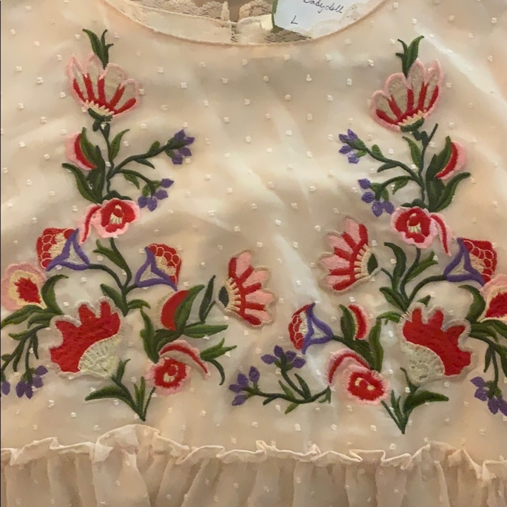 Umgee Polka Dot with flowers blouse/shirt